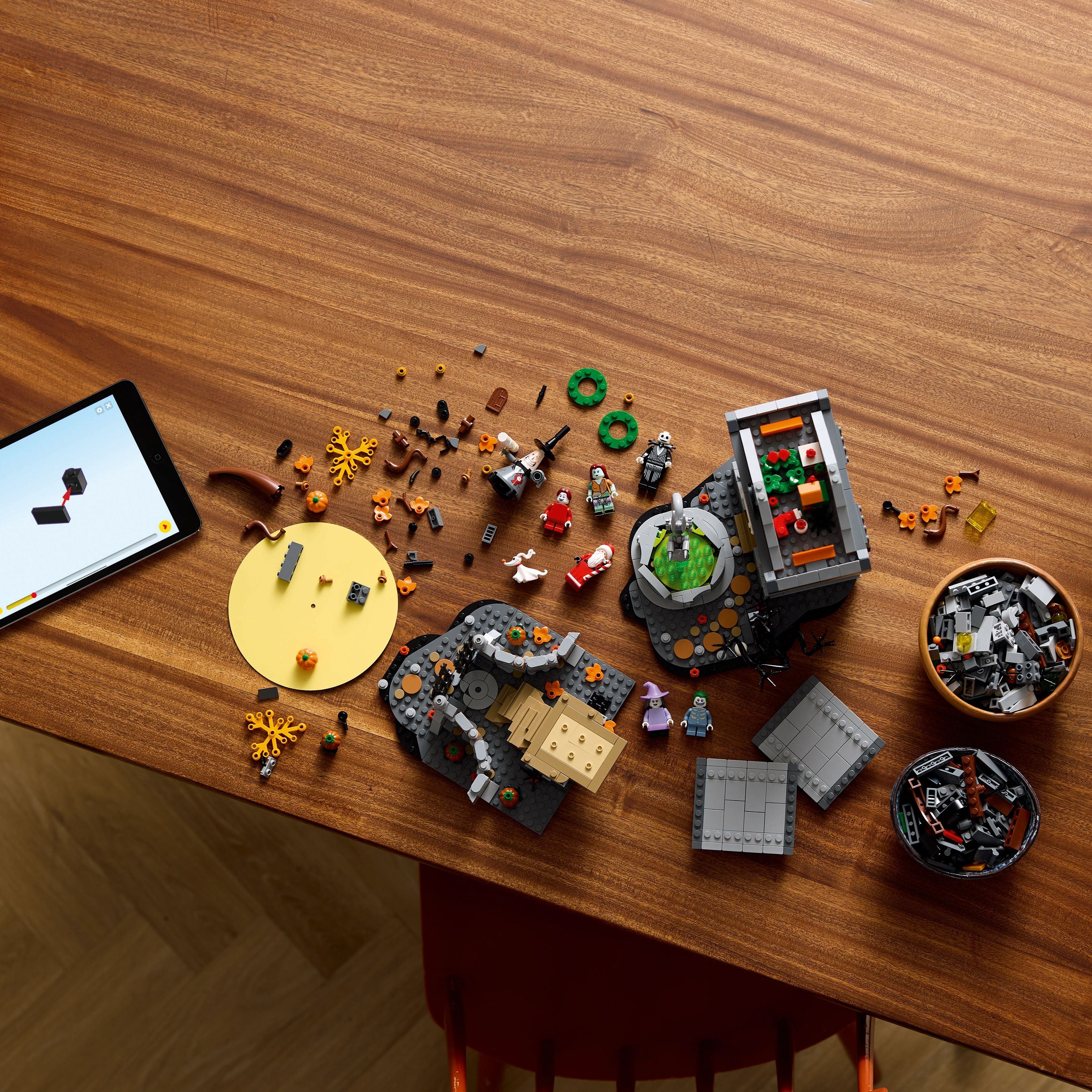 21351 Disney Tim Burton's The Nightmare Before Christmas