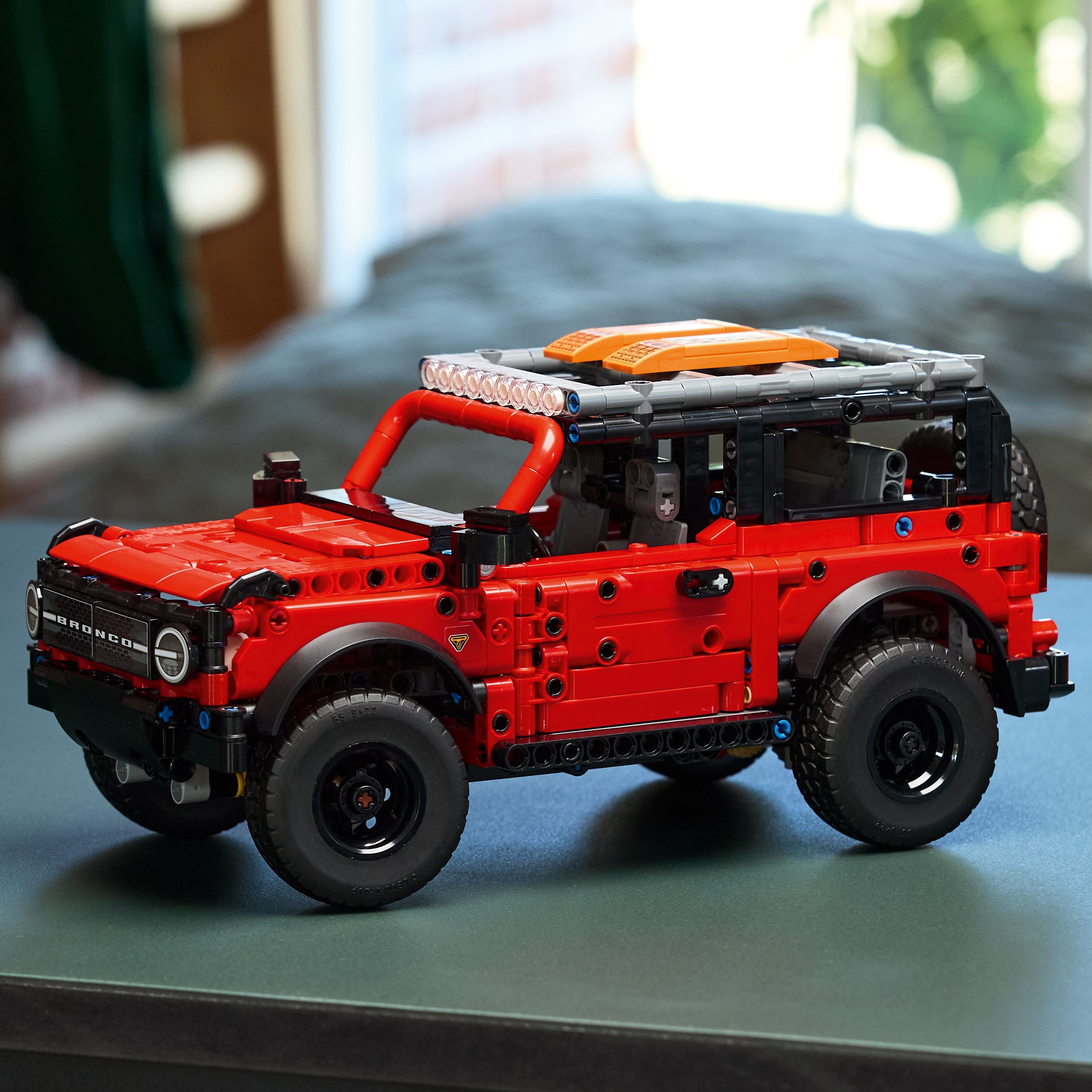 42213 Ford Bronco SUV