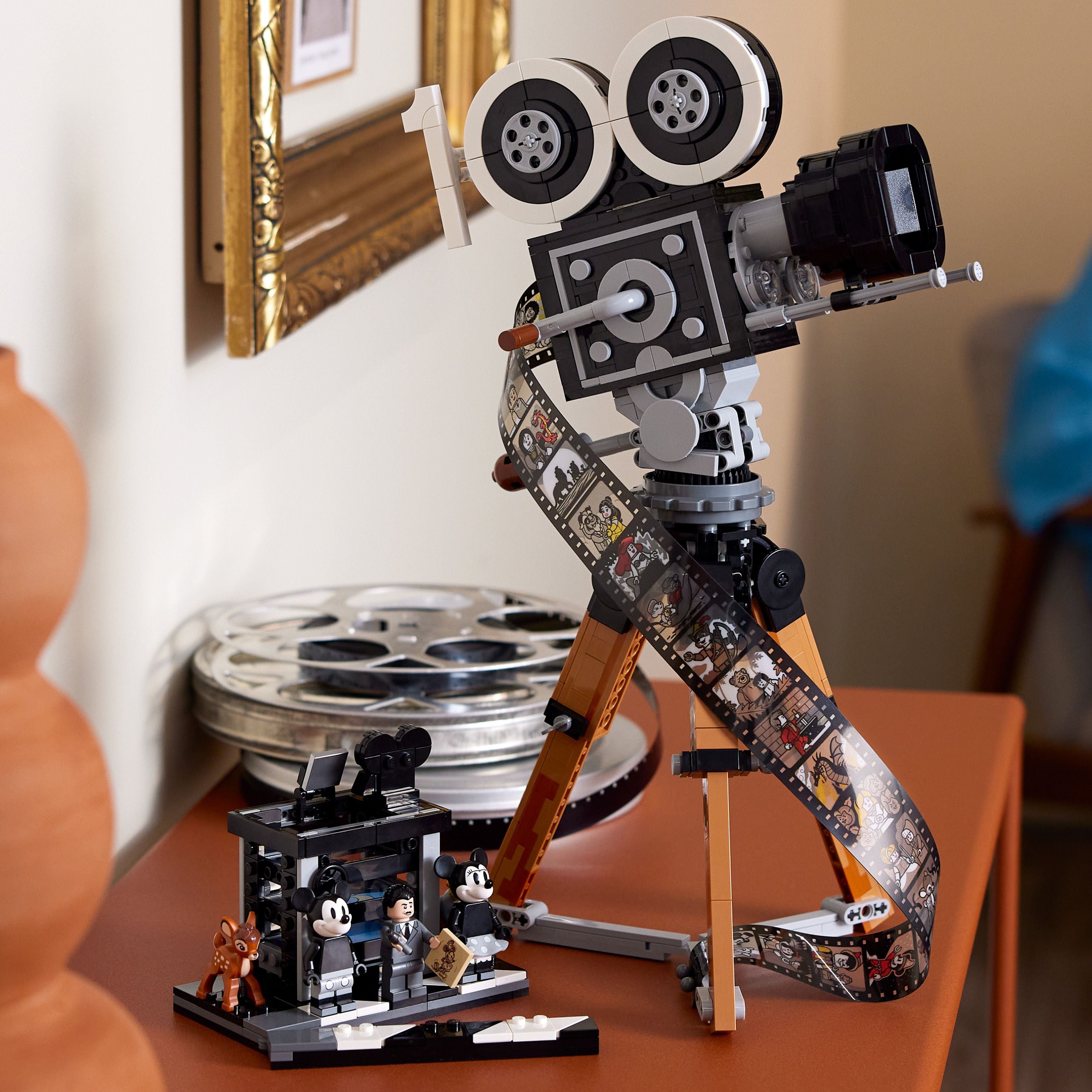 43230 Walt Disney Tribute Camera