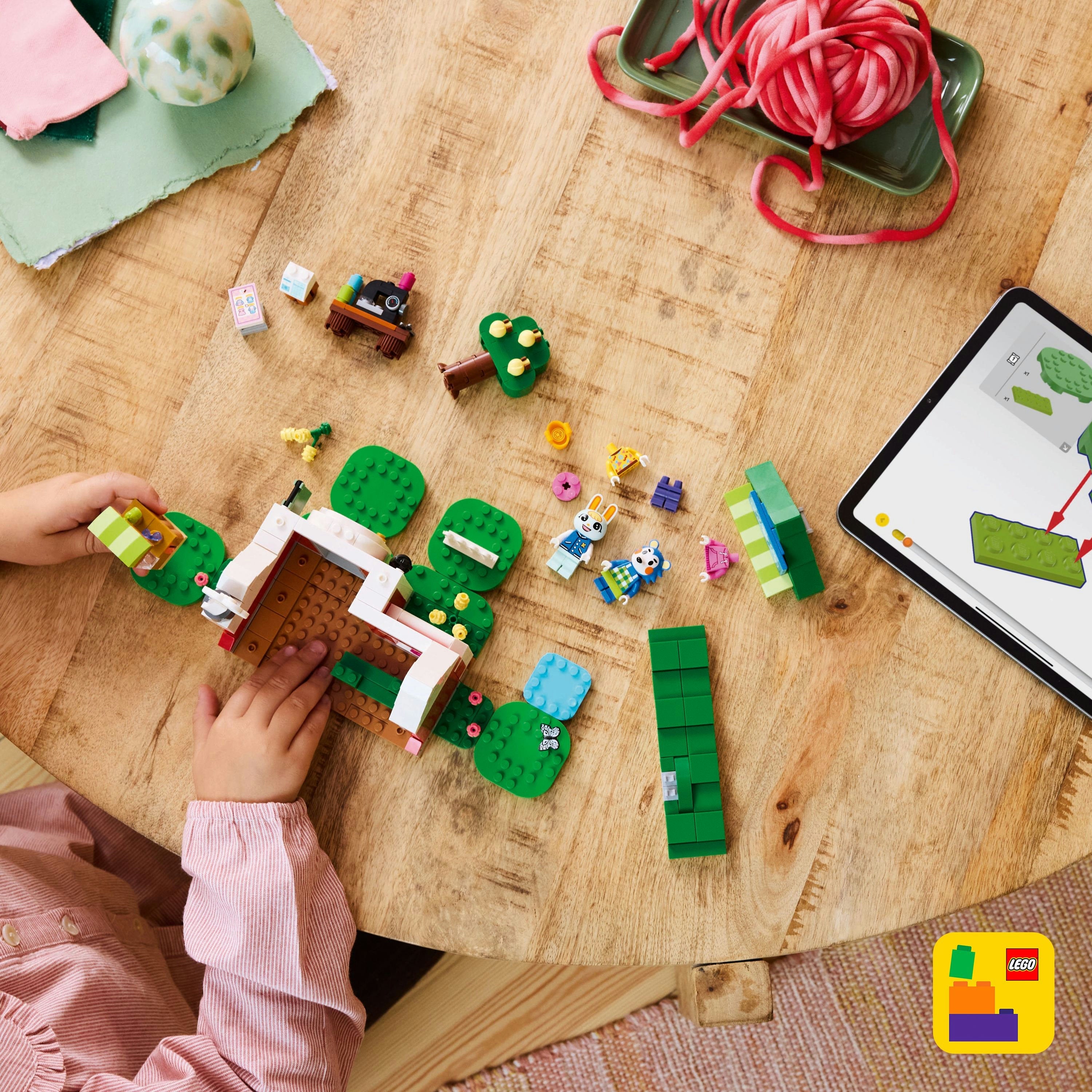 77055 Able Sisters Clothing Shop